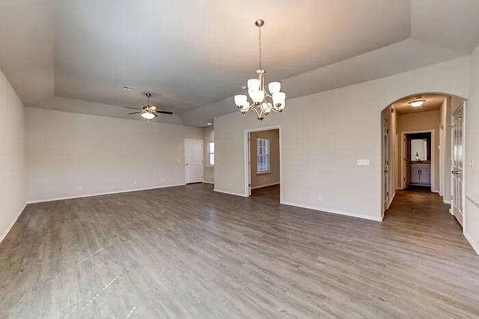 7724 S Chestnut Ave — Photo 10
