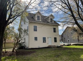 1038 Lexington Pkwy N #B, Saint Paul, MN 55103