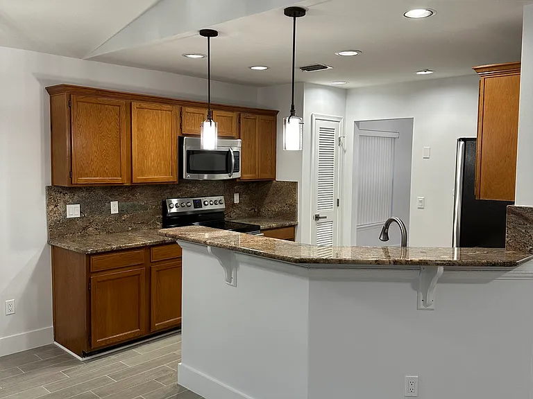 4837 Victoria Chase Ct — Photo 14
