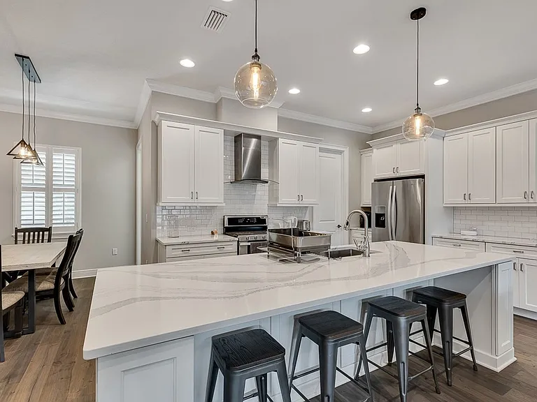 3215 W De Leon St #5 — Photo 24