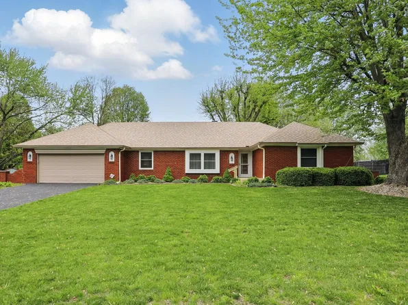 4044 Roamin Dr, Greenwood, IN 46142