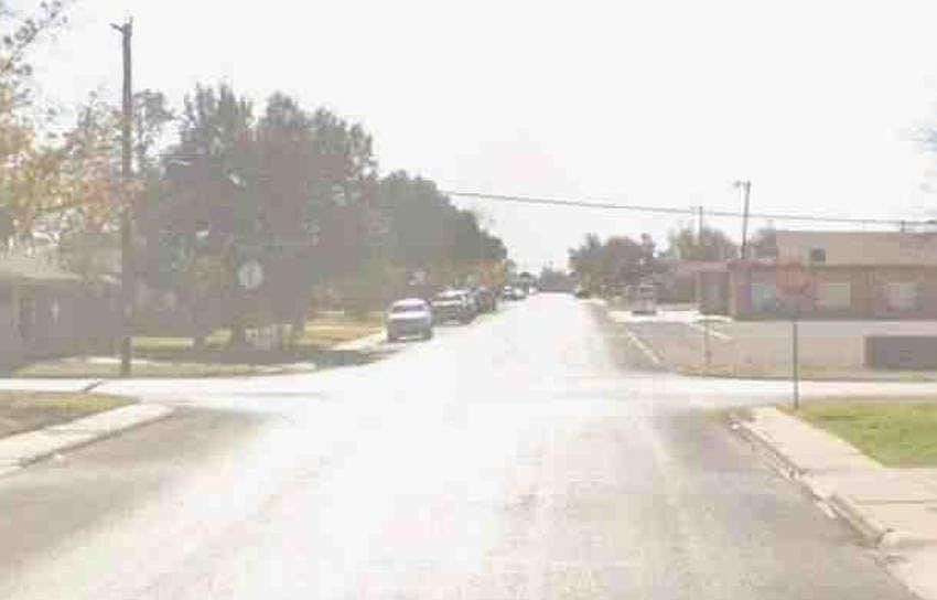 2nd image of 1701 Royalty Ave