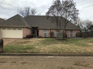 8380 Wind River Cir N, Cordova, TN 38016