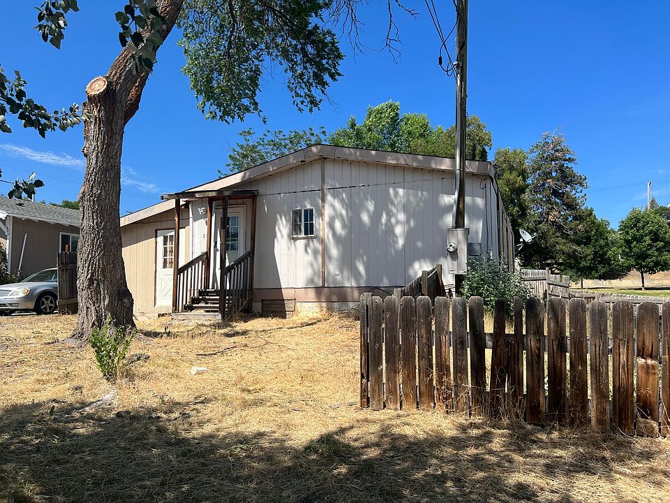 815 N 2nd St, Klamath Falls, OR 97601 | Zillow