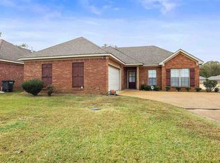 601 Oakview Way, Byram, MS 39272