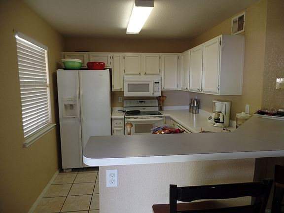 3rd image of 12147 Saint Armand Ct