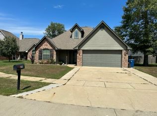 230 Southern Creek Cir, Haughton, LA 71037