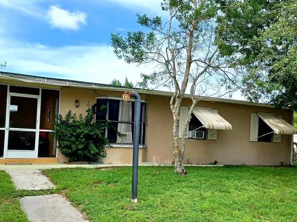 161 SE Celestia Court, Port St Lucie, FL 34983