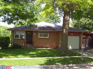439 Indian Rd, Lincoln, NE 68505