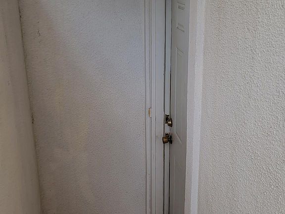 3rd image of 5781 Hylan Blvd #2