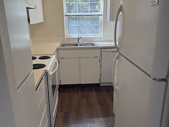 3rd image of 7703 N Gloucester Ave #5