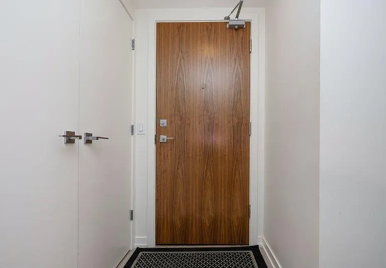 128 2nd St SW #808 — Photo 3