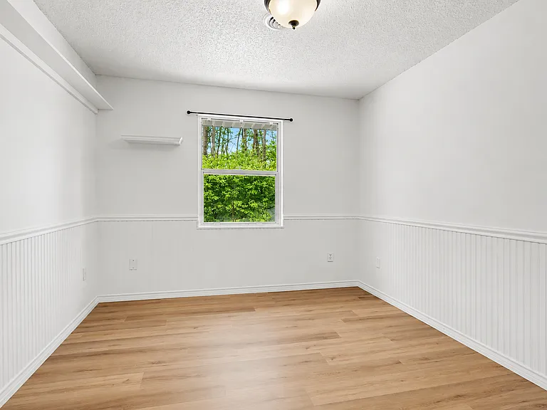 25A Pine Ln #6 — Photo 13