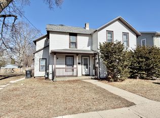 757 W Grand Ave #1/2, Beloit, WI 53511