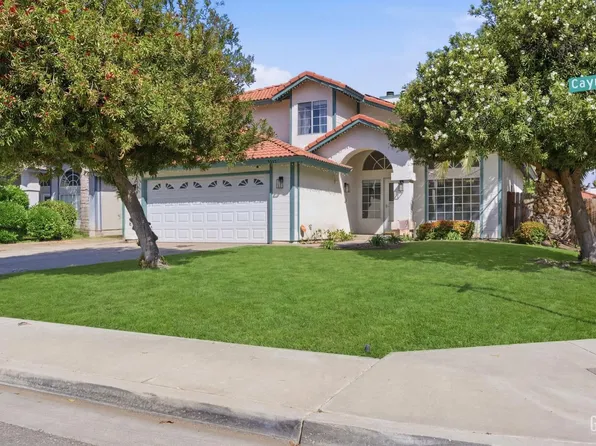 9000 Caymus Ct, Bakersfield, CA 93312