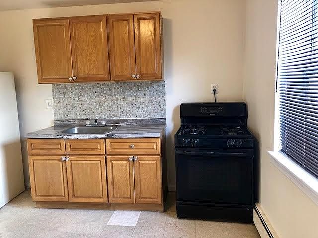 1st image of 58 Underwood St #D3