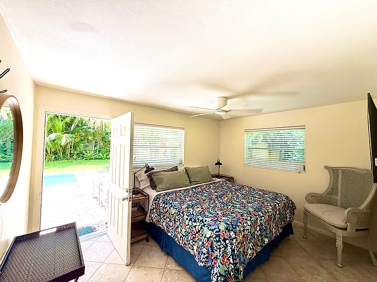 PRIMARY BEDROOM w/private Backyard access