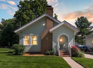 904 Cooper Ave, Lansing, MI 48910