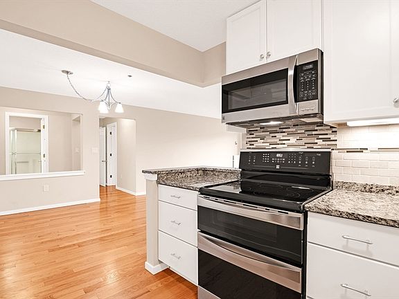 2nd image of 273 Cambridge Rd APT 408