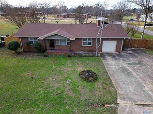 1409 N Houston St, Athens, AL 35611