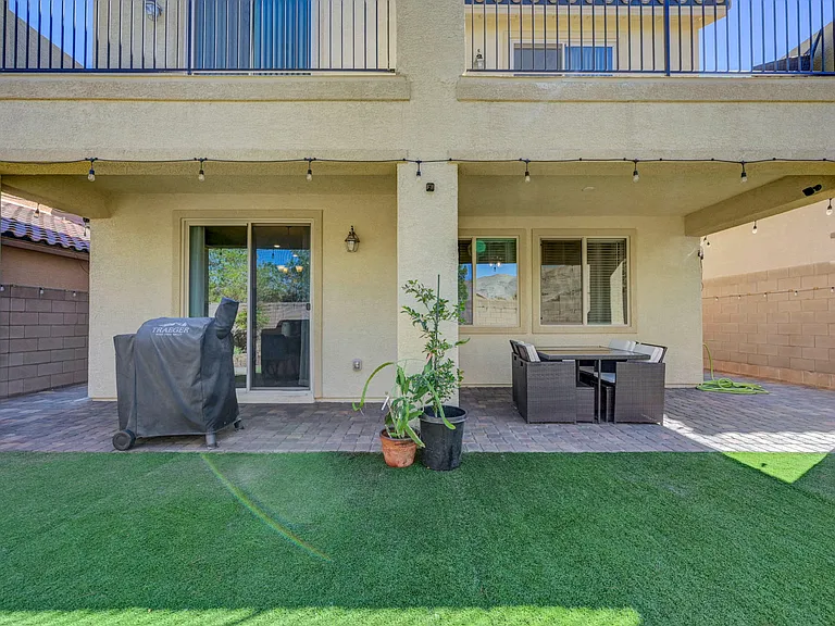 12321 Silvana St — Photo 63
