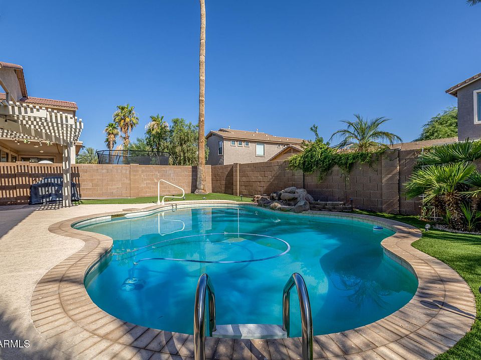 1st image of 14995 W Desert Hills Drive