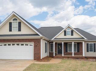 811 Oak Haven Ct, Greer, SC 29651