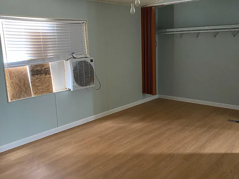 6854 Jasmine Ave — Photo 6