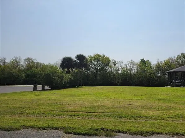 2361 Fort Beauregard Blvd, Saint Bernard, LA 70085