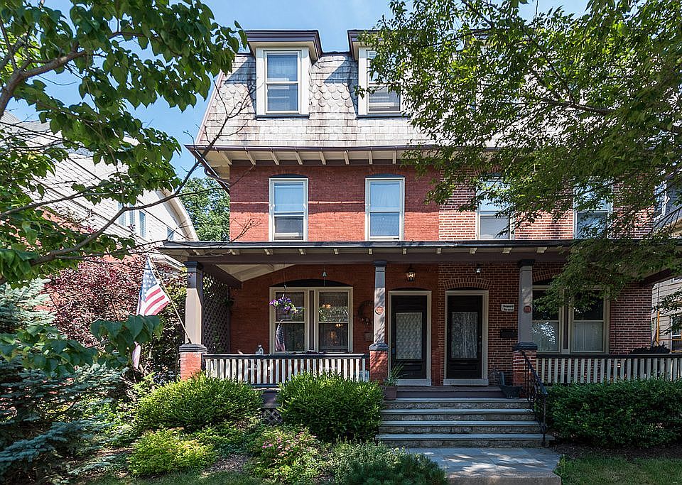 1st image of 323 W Barnard St