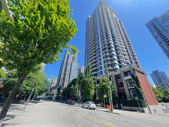928 Homer St #1410, Vancouver, BC V6B 1T7