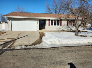 1011 11th St, Rock Valley, IA 51247
