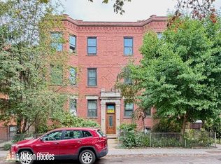 835 N Rockwell St #3A, Chicago, IL 60622