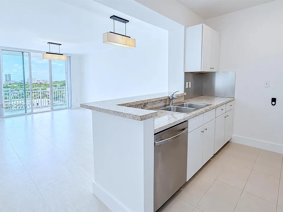 2665 SW 37th Ave #701