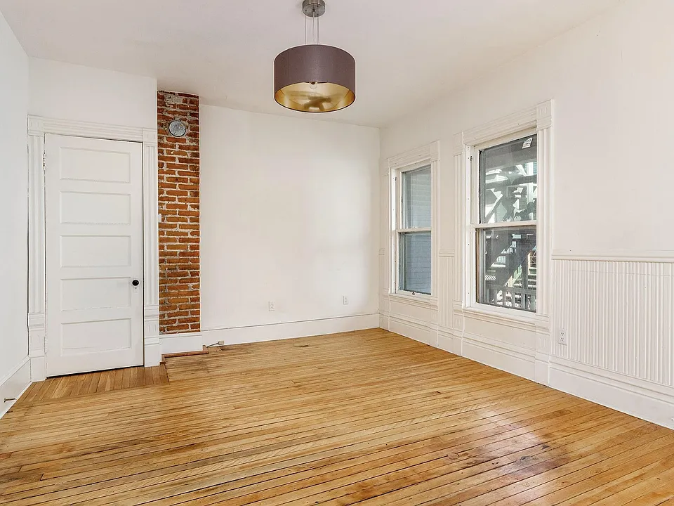 32 Orchard Ter #1B