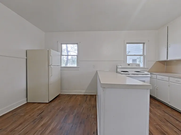 401 Chestnut Dr #A — Photo 3