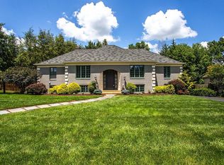 6318 Stoneham Ln, Mc Lean, VA 22101