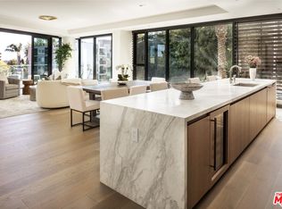 8420 Sunset Blvd #208, West Hollywood, CA 90069