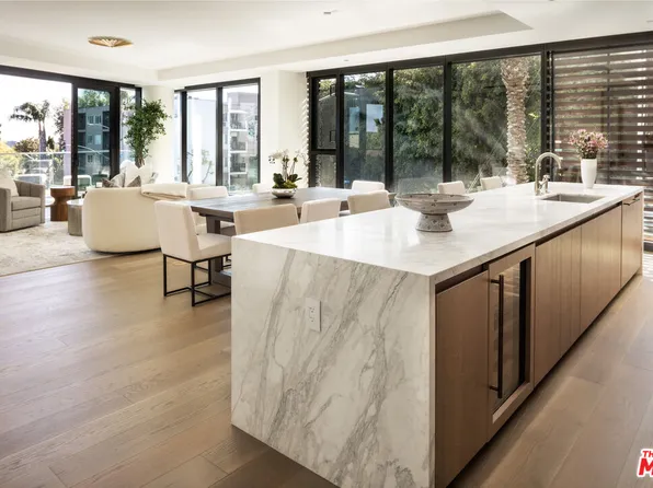 8420 Sunset Blvd #208, West Hollywood, CA 90069