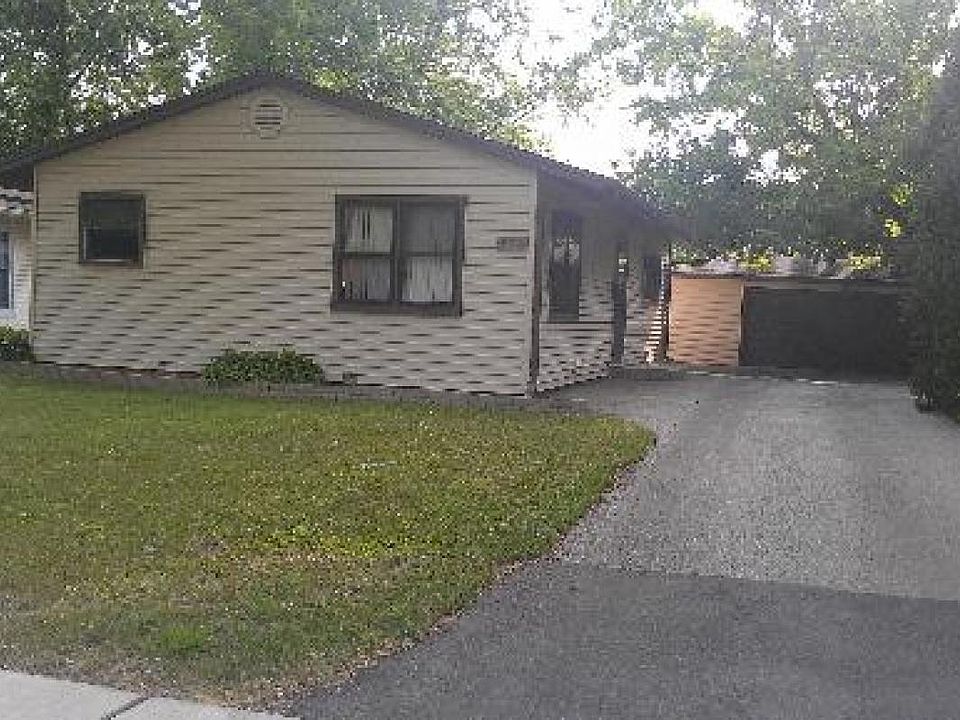 1st image of 978 Berkley St
