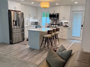 515 1st Ave E, Bradenton, FL 34208