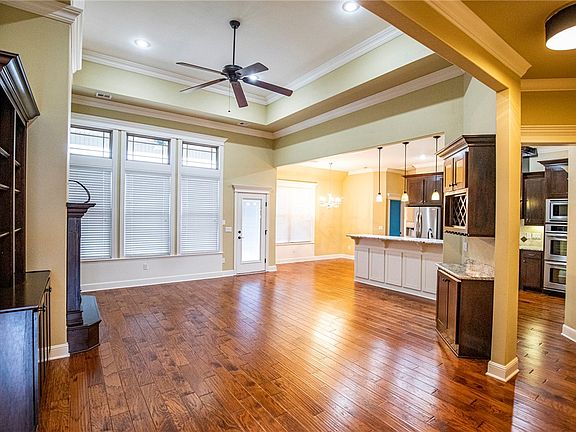 2nd image of 6504 Hearth Bay