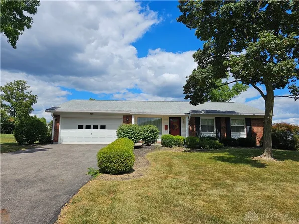 2701 Bellsburg Dr, Dayton, OH 45459