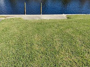 8 Curry Ct, Palm Coast, FL 32137