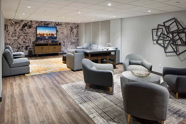 Rented by Compass | media 25