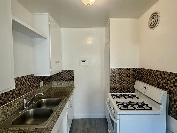 5th image of 2242 San Anseline Ave APT 2