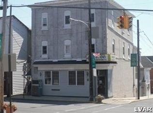 4 E Pennsylvania Ave, Pen Argyl, PA 18072