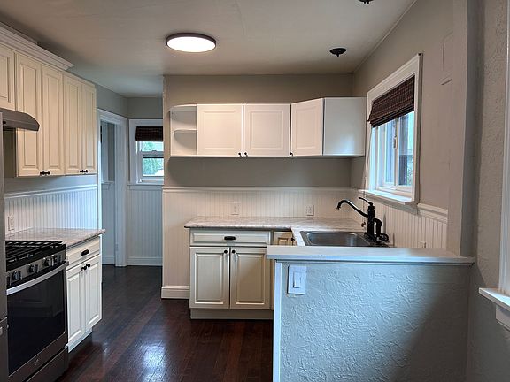 5th image of 6618 Beacon Ave S