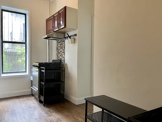 Rented by Corcoran | media 21