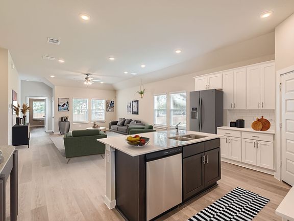 5th image of 521 Barnwood Ct